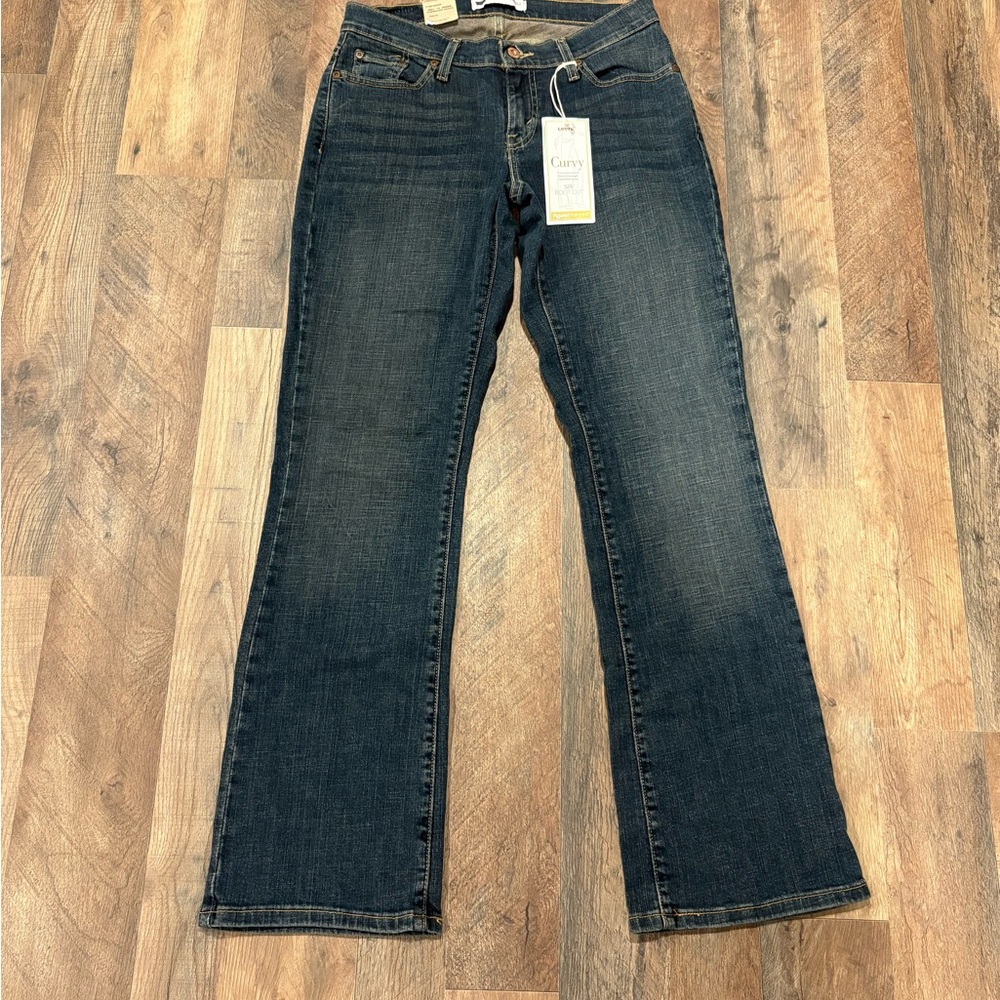 LEVI’S Women's 529 curvy boot cut Jeans size 8 medium